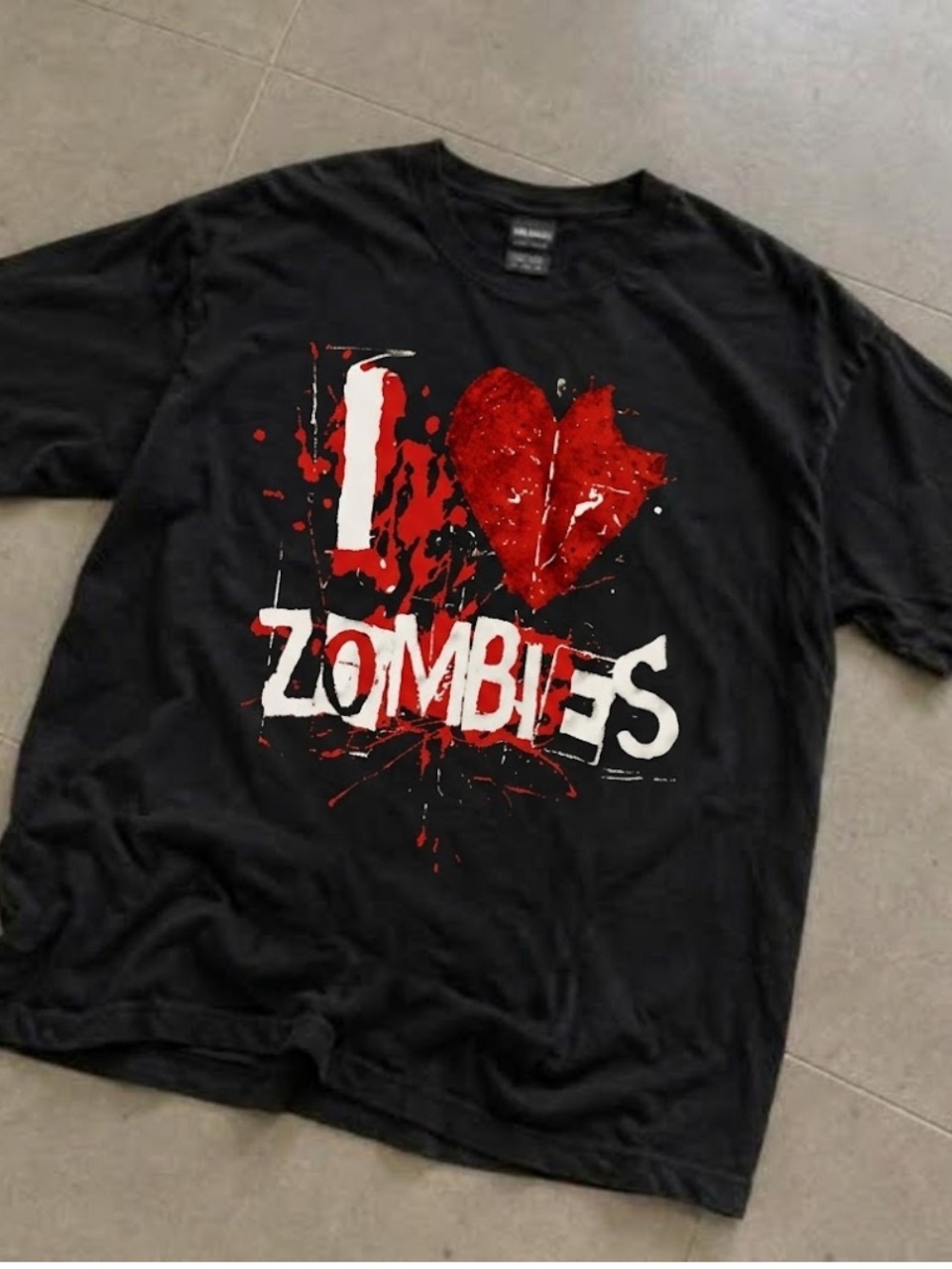 Gildan Black Short-Sleeve 'I ♥ Zombies' Graphic Tee